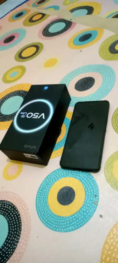 Vivo v50 12/512