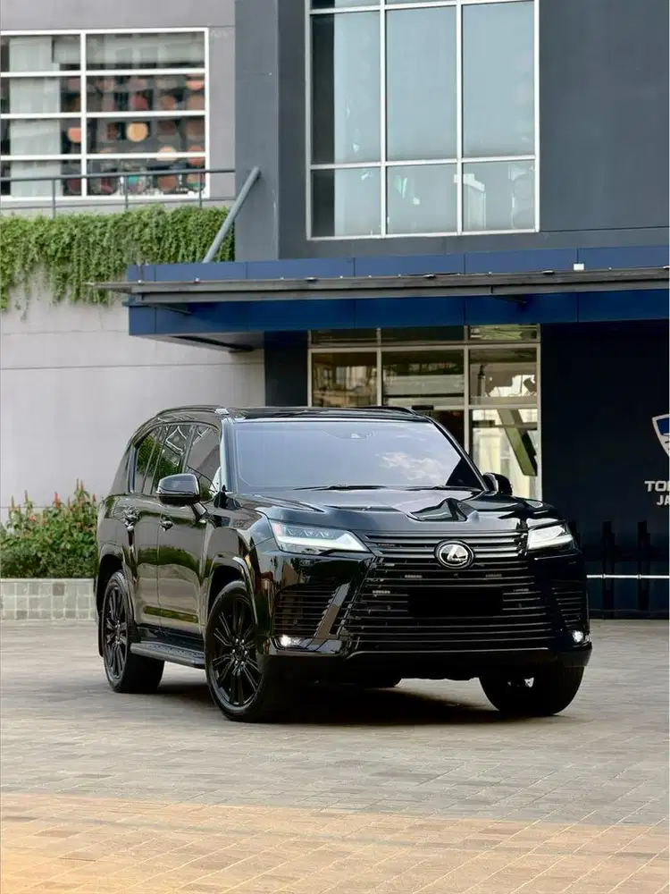 CASH Lexus Lx600 VIP 2023 Odo 9rb KM LIKE NEW