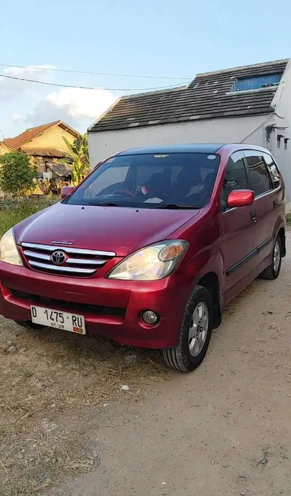 Toyota Avanza 2004 Bensin