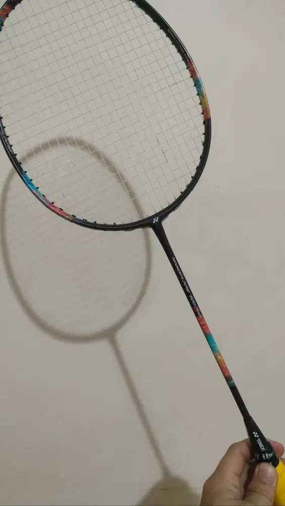 Raket Badminton Yonex Nanoflare 700 Pro