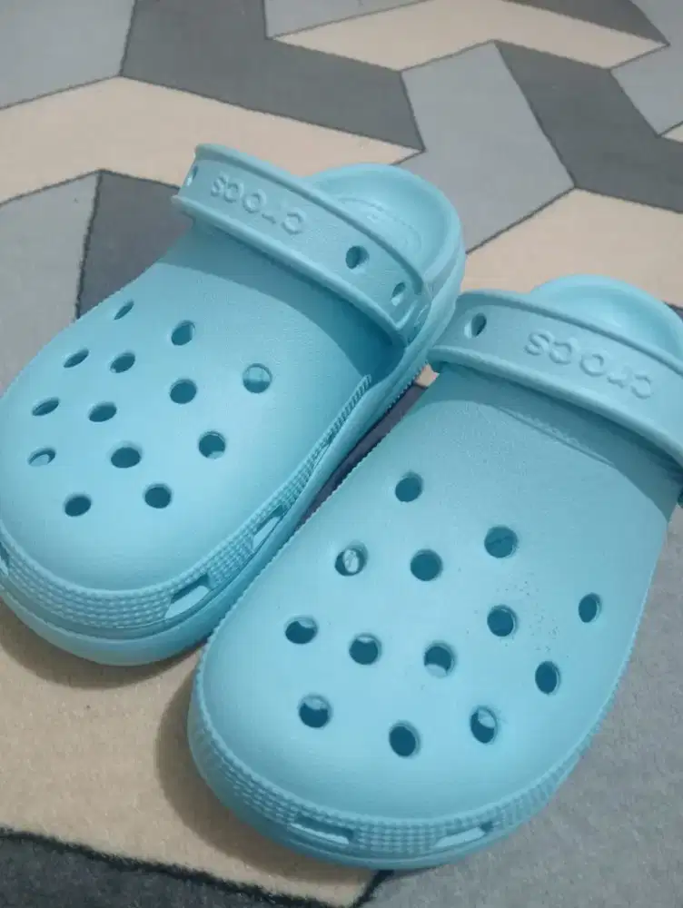 Classic Clog ( Crocs Disneyland Frozen blue )