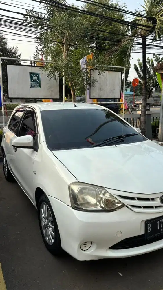 DIJUAL TOYOTA ETIOS VALCO TIPE E mulus siap pakai