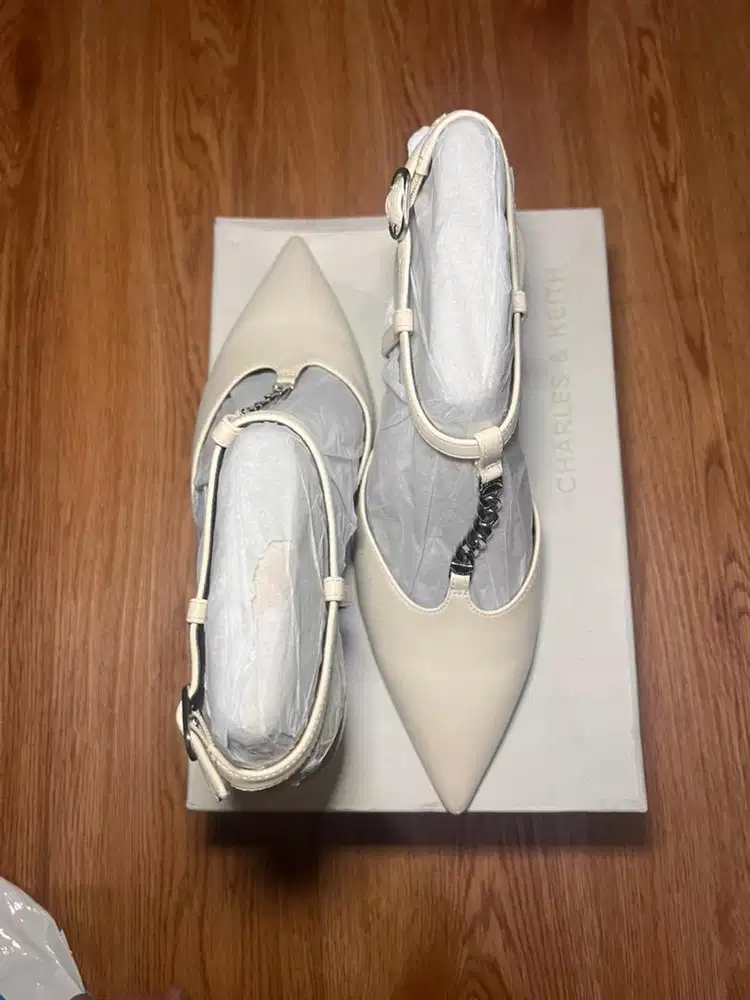 Preloved Heels Charles & Keith