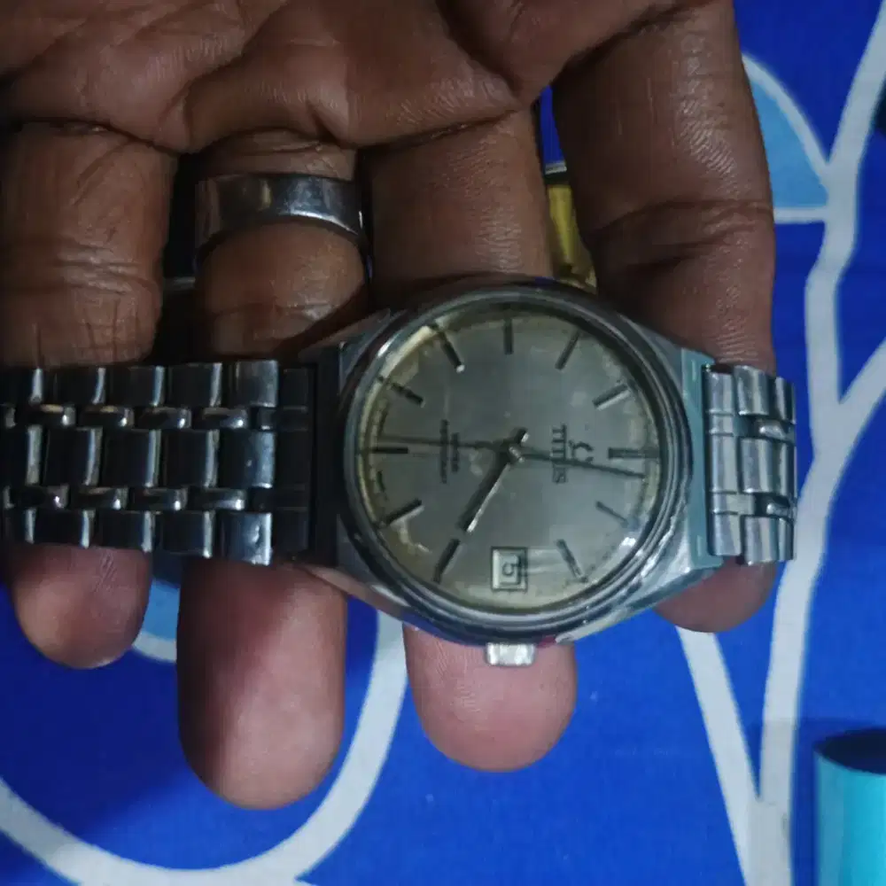 Jam tangan Titus manual
