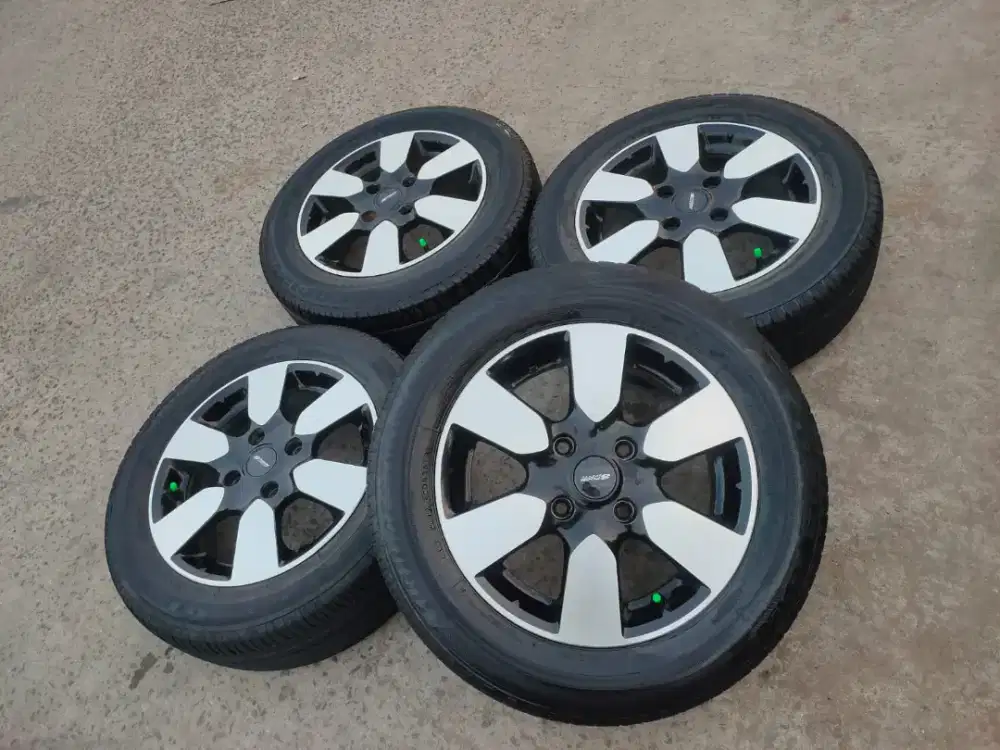 Velg Livina R15 plus ban