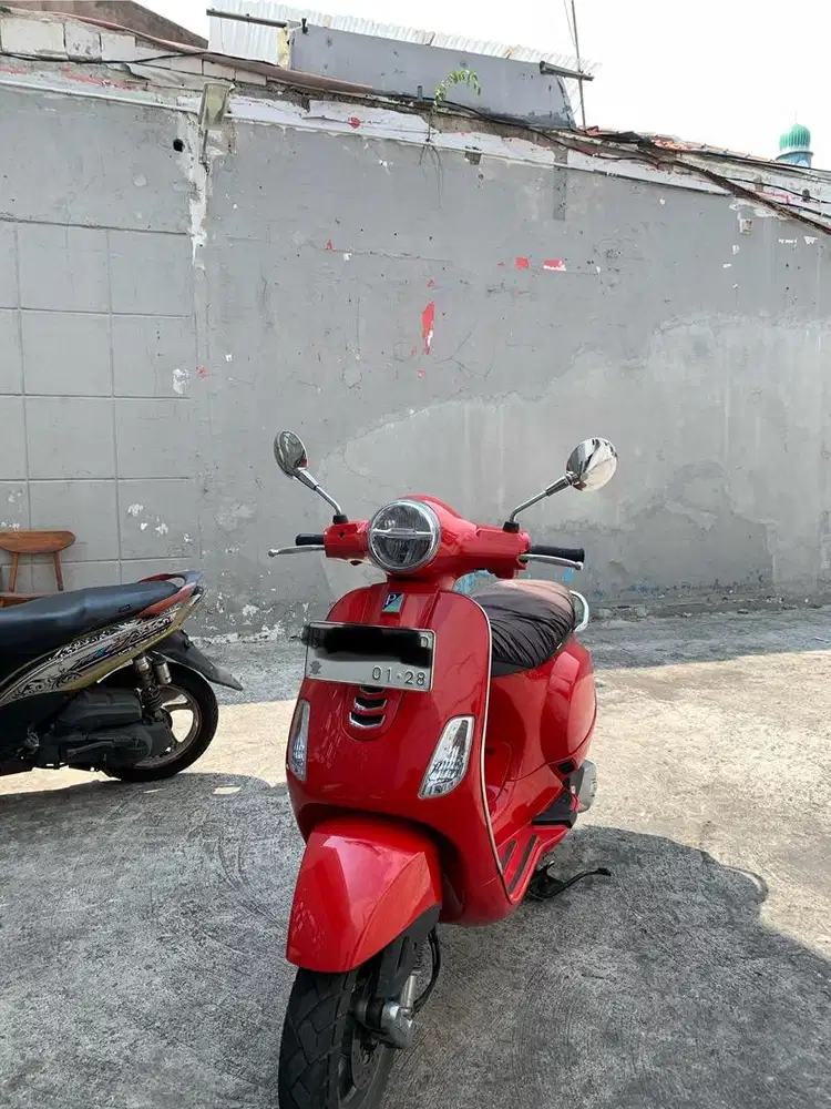 Vespa LX 125 i-get 2022 Akhir Merah Pajak Panjang