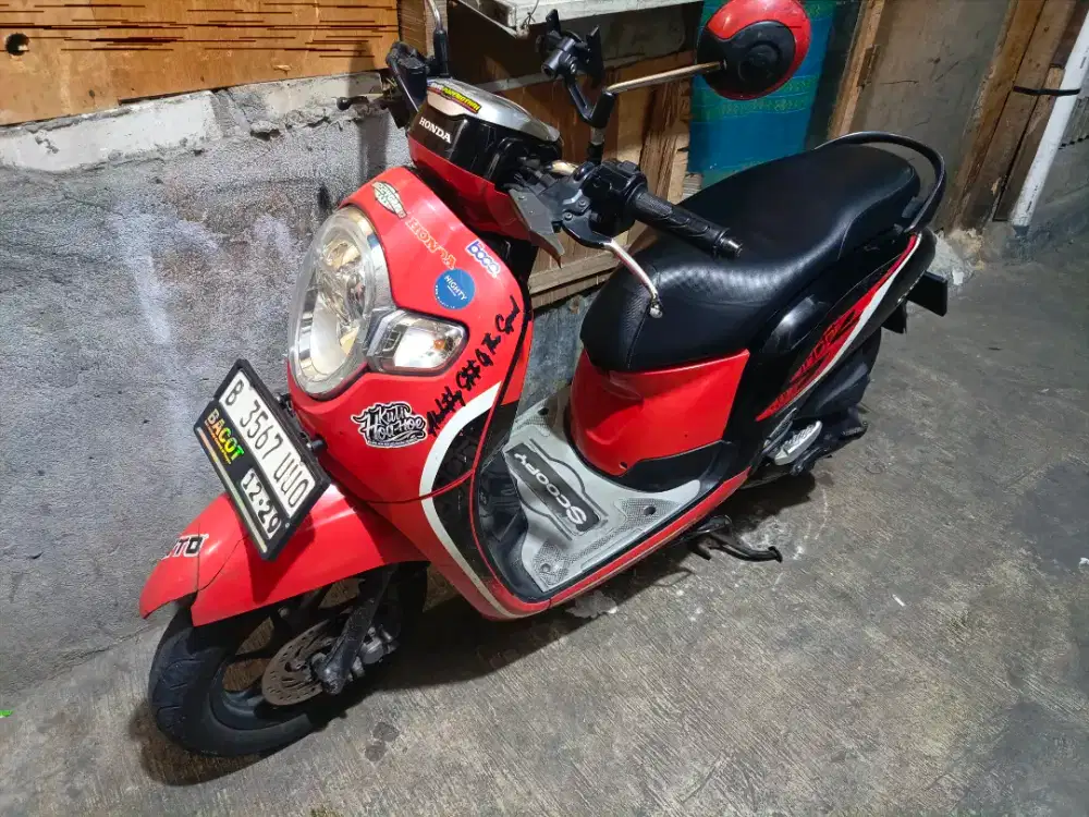 DIJUAL HONDA SCOOPY 2019
