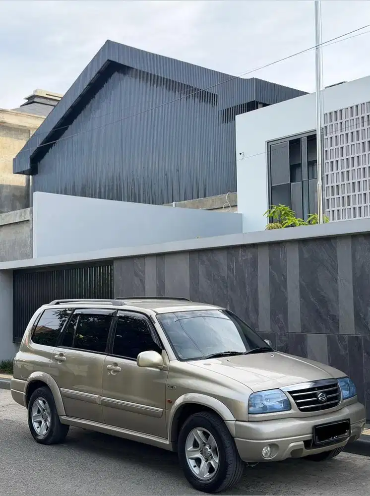 Ecudo 2004 Grand v6 XL7