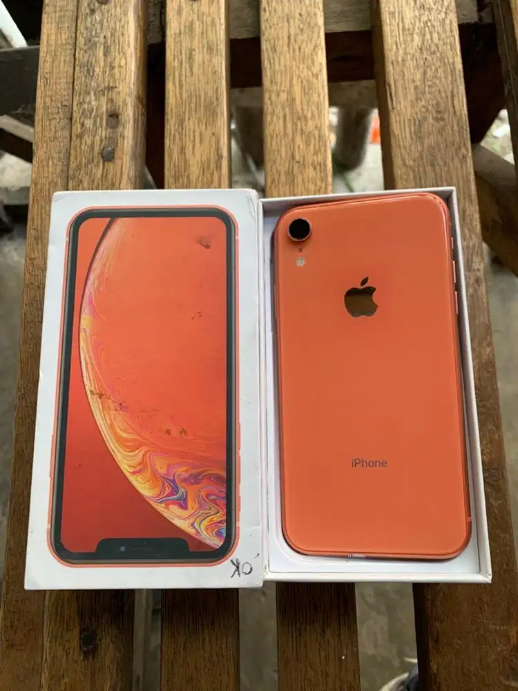 iPhone xr 64gb original lengkap mulus like new