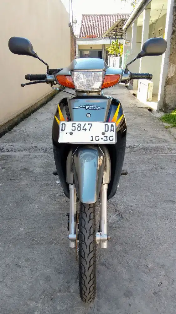 HONDA SUPRA X BADJURI 2000