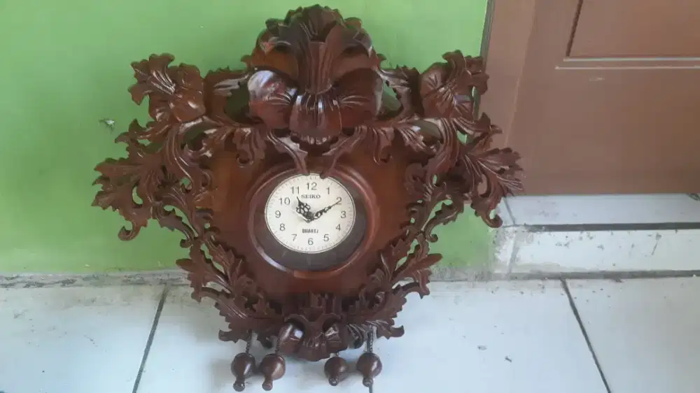Jam dinding bahan kayu 350 K