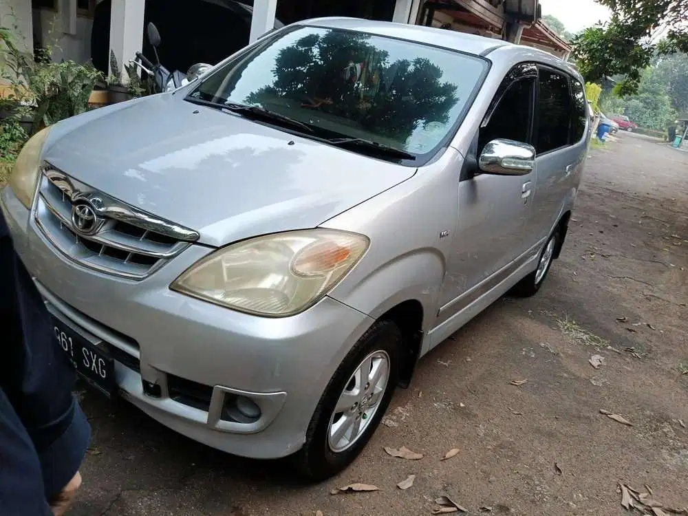 Toyota Avanza 2010 Bensin