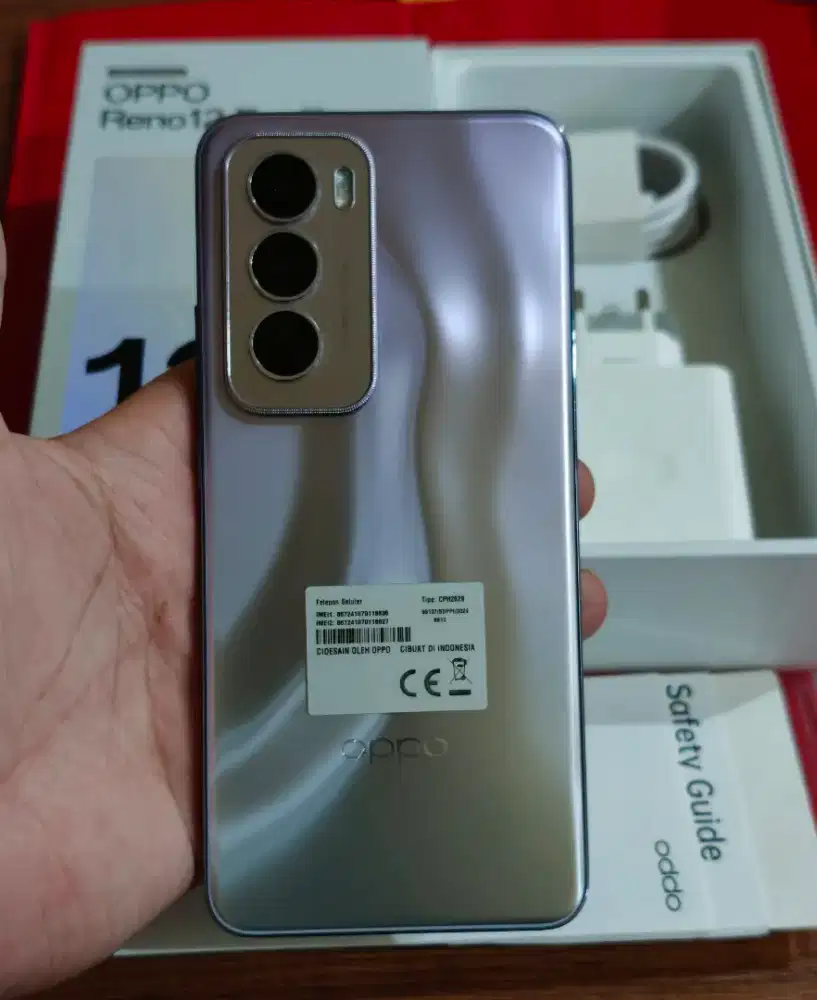 Oppo Reno 12 Pro 12|512Gb
Fullset TT/BT