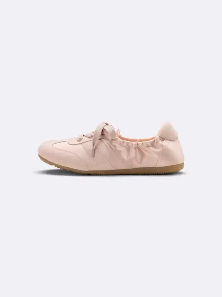 Sepatu GU Ballet Sneakers Pink uk 23.5