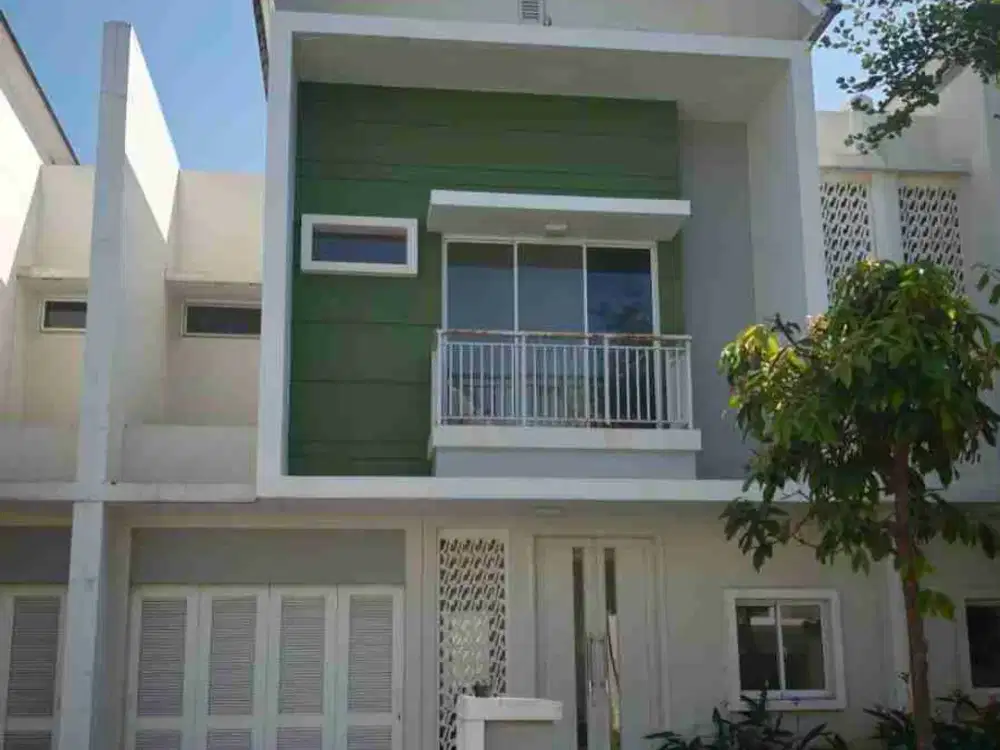 Rumah Amanda lebar 8 standar semi furnish hadap Selatan dengan KT 2+1 dan SHM