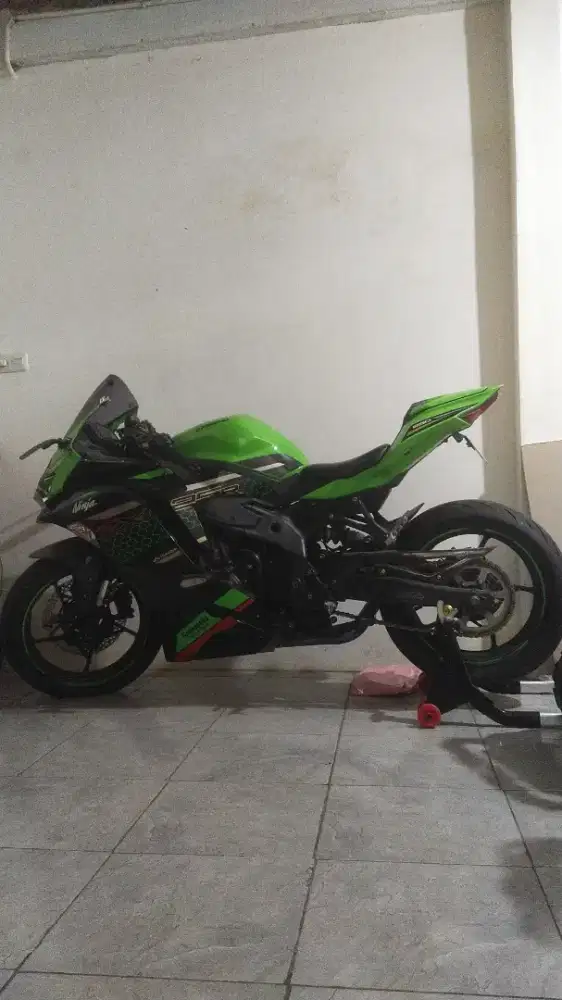 KAWASAKI ZX 250