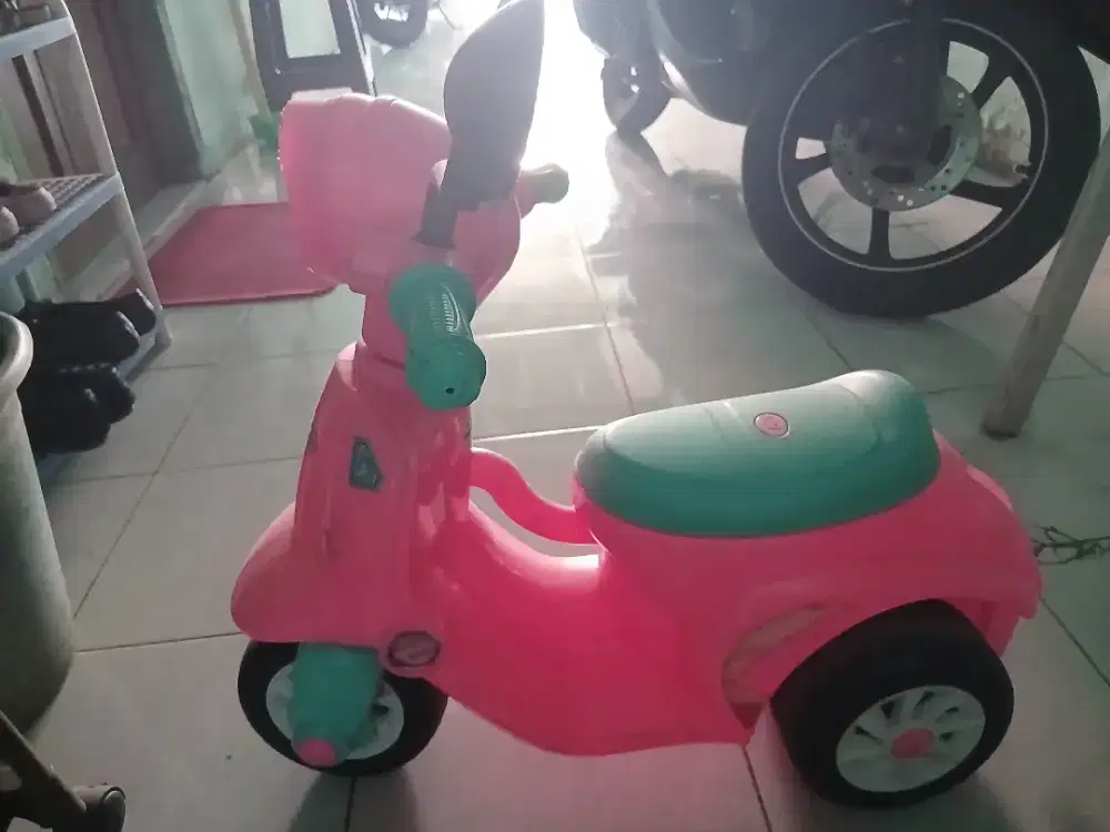 Vespa anak bekas