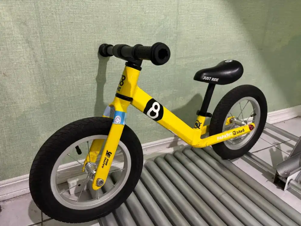 Sepeda pushbike Bike 8
