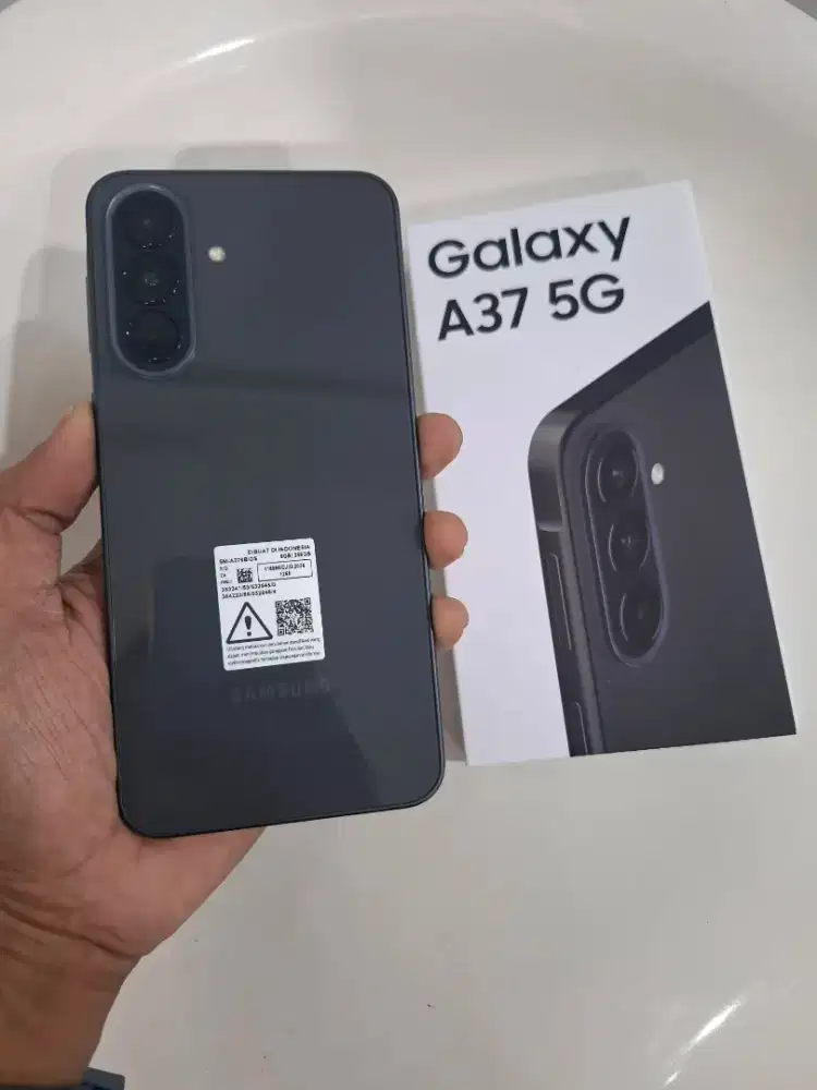 Samsung A37 5G 8/256gb sein awesome Charcoal like new
