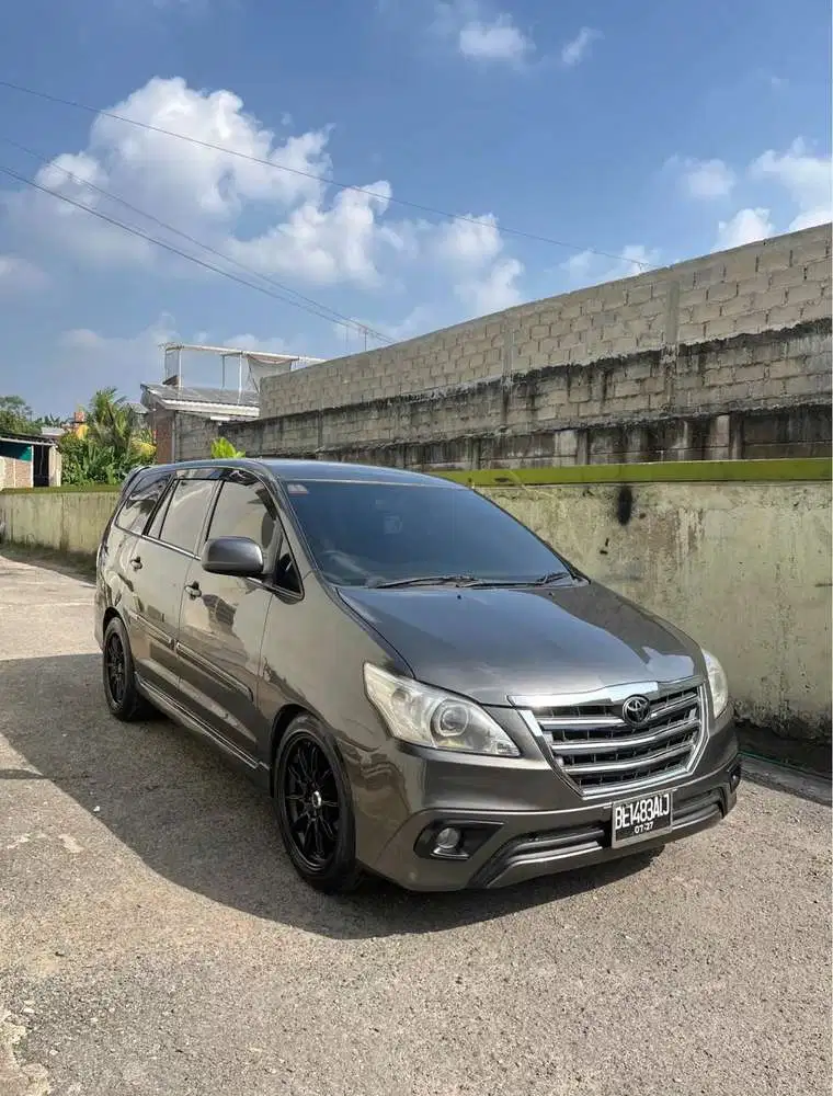 Toyota Kijang Innova 2012 matic Diesel