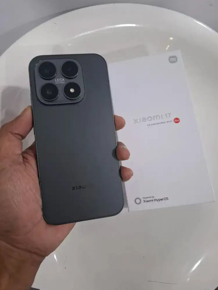 Xiaomi 17 5g 12/512gb resmi garansi panjang like new