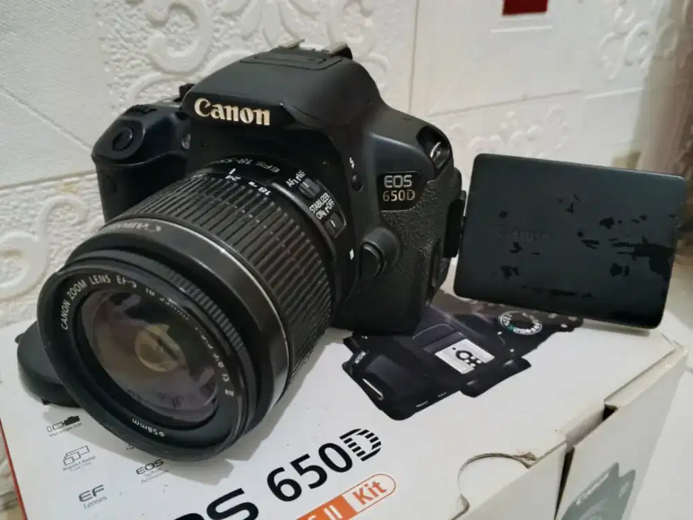 Kamera Canon 650D & Canon 18-55mm MURAH