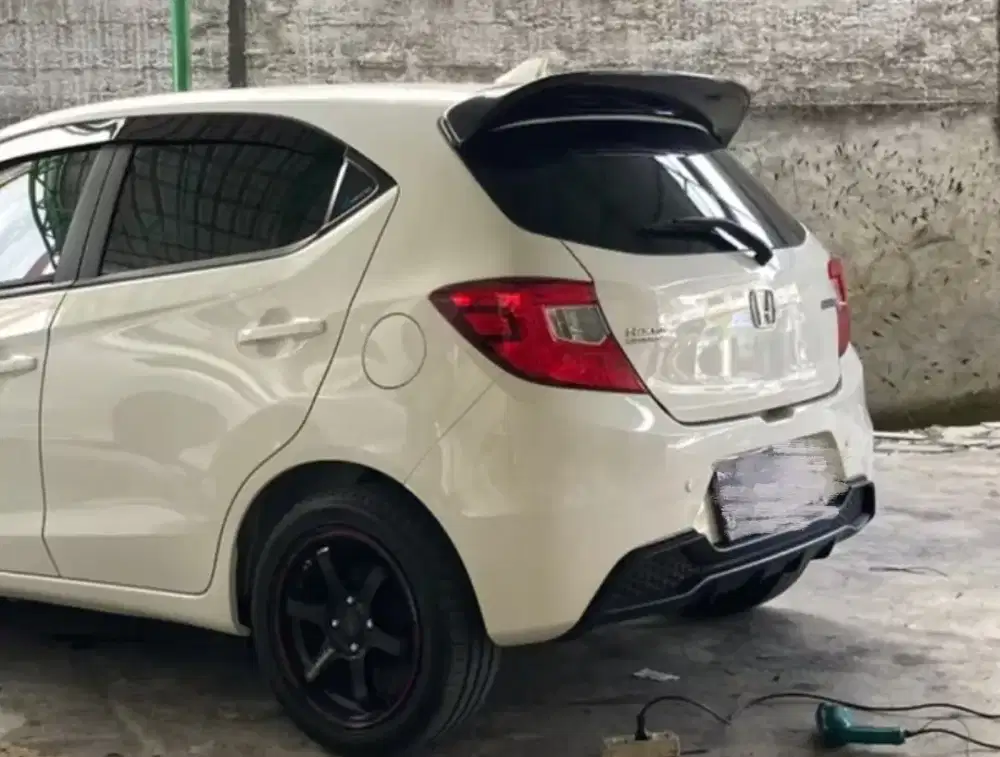 Spoiler Spoon Honda New Brio Black Glossy