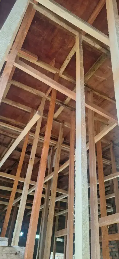 Kayu 46 dan 57 kualitas oke untuk penahan cor