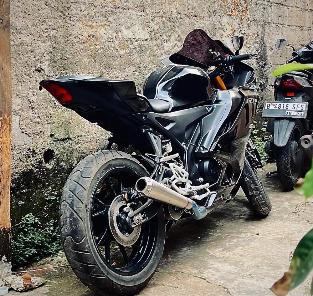 Yamaha R15V4 2023