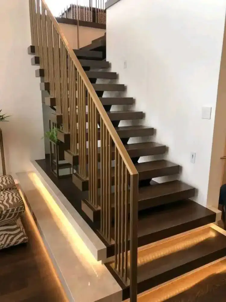 004 tangga rebah tatakan kayu