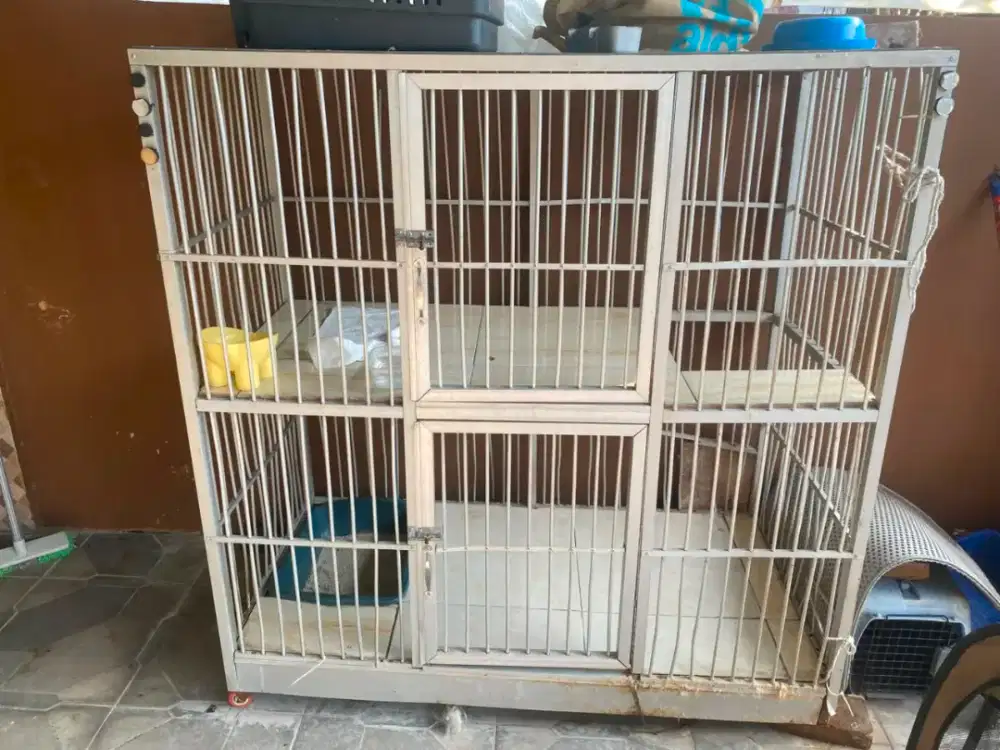 Dijual Kandang kucing 2 tingkat