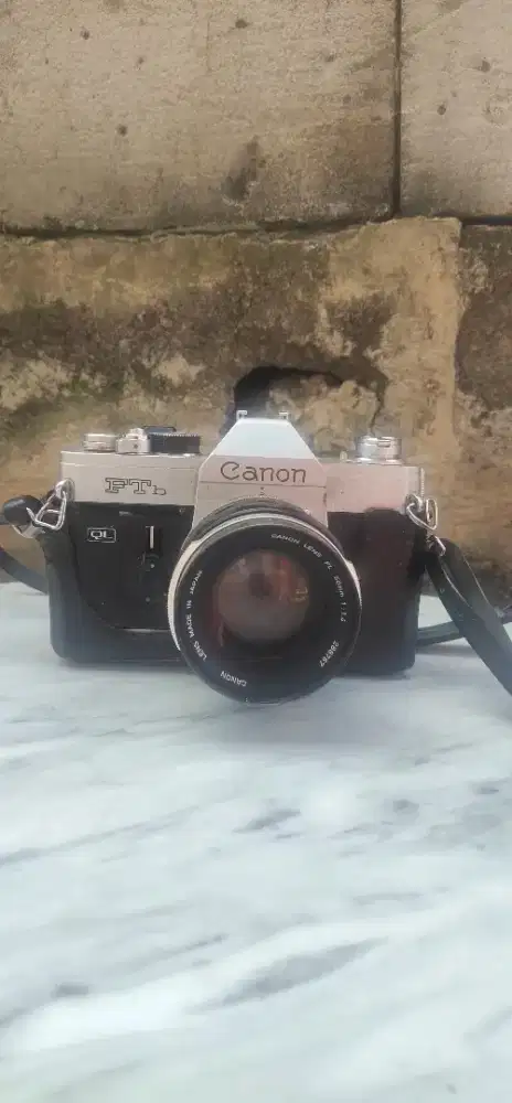 Camera Analog SLR Canon FTB QL Thn 1971 Lens 50mm F1.4