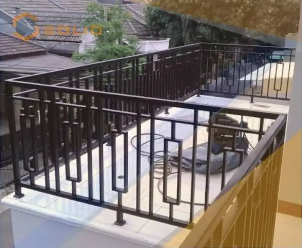 Balkon minimalis
