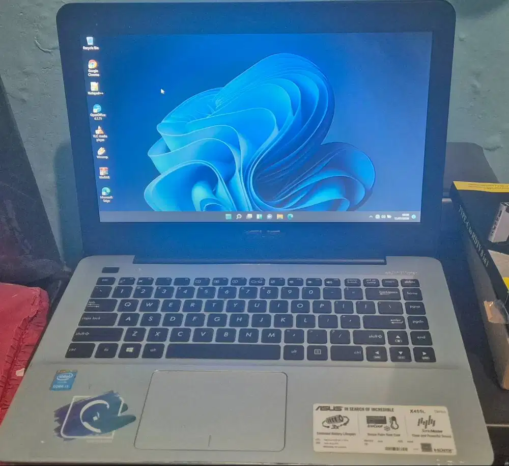 Laptop Asus RAM 10 Gb Storage 500 Gb Intel i3