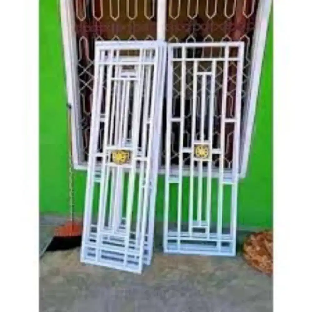 006 tralis jendela minimalis