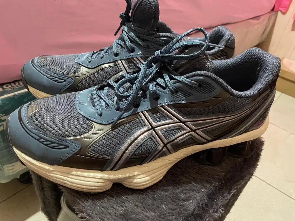 Dijual Asics Gel Kinetic Fluent - Carrier Grey uk 45