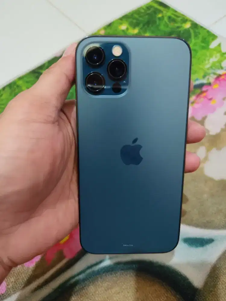 Iphone 12 Pro 128Gb FullSet
Mulus Ibox Resmi