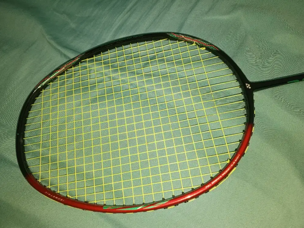 Raket Yonex Astrox 38D