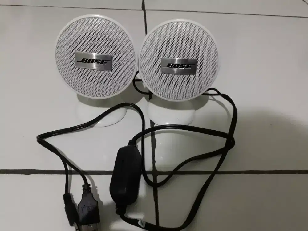 Speaker aktif merk  bose bisa konek ke tv hp laptop ori normal