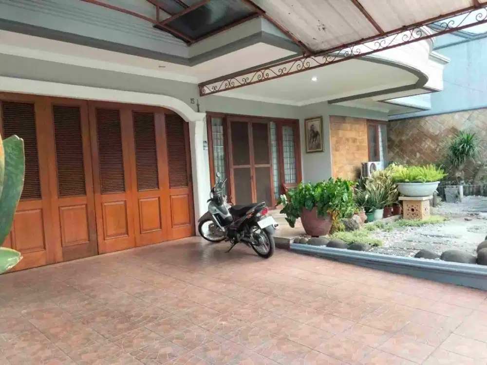 RUMAH SEWA FATMAWATI KEBAYORAN BARU JAKARTA SELATAN