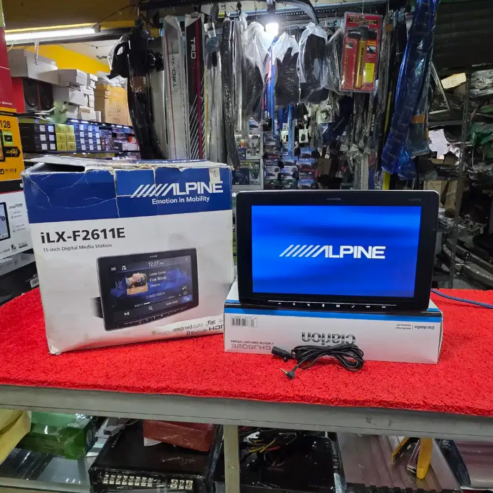 Head Unit ALPINE iLX-F2611E CarPlay Android Auto Hi-Res Audio 11 in