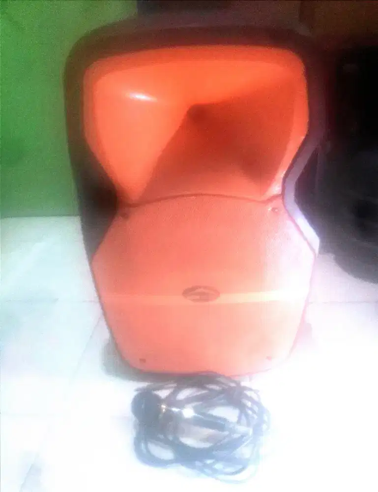 Spiker aktif 15 inch