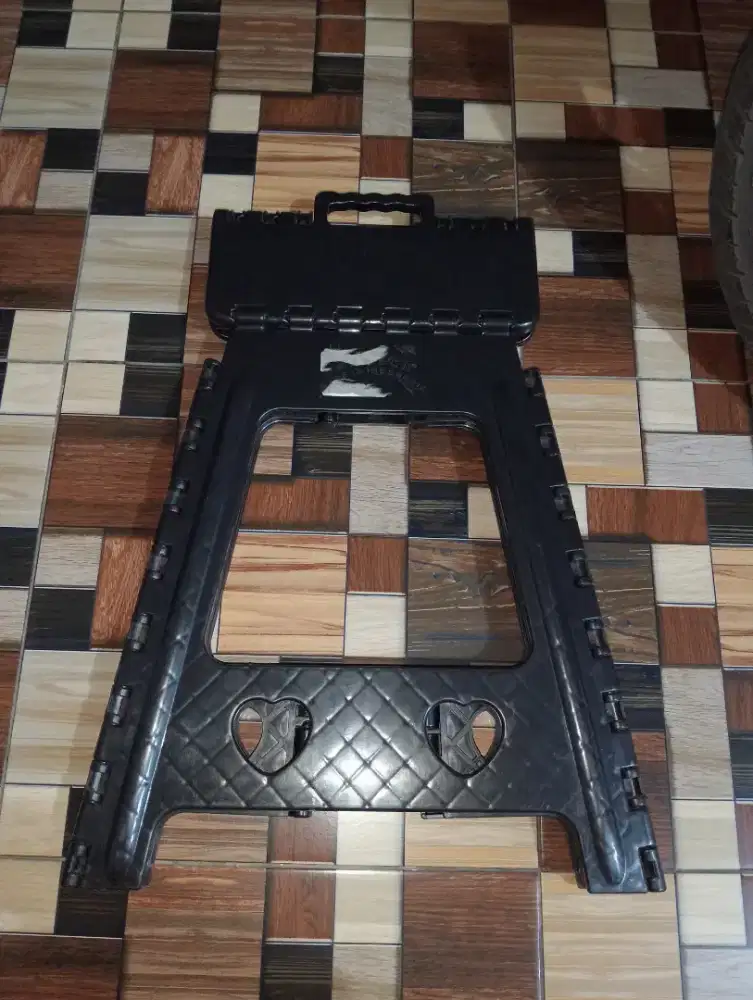 Bangku lipat plastik serbaguna