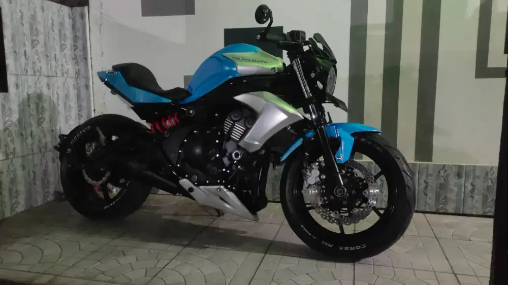 Di jual moge Er6n full modifikasi model neo cafe racer terbaru