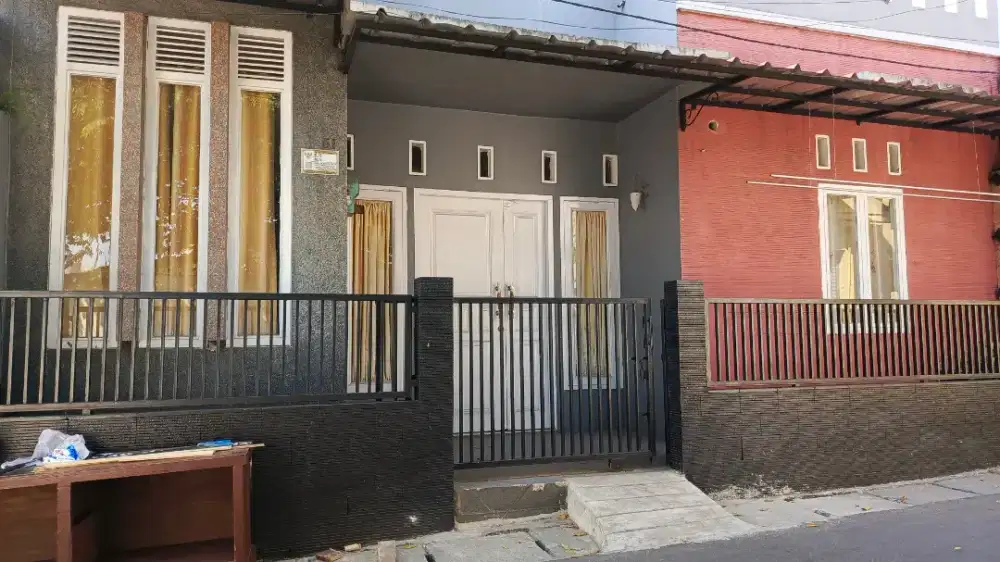 Disewakan rumah baru direnov