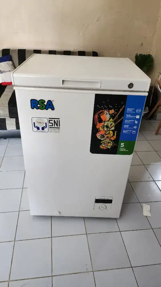 Frezzer 100ltr baru beli ga jadi pakai