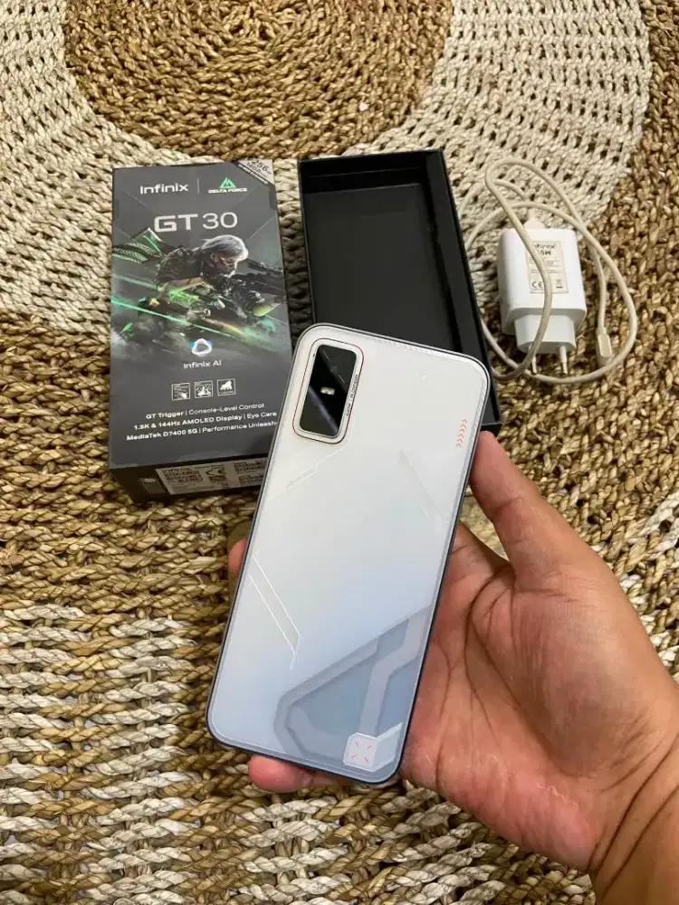 Infinix GT30 5G 8/256 (non pro)