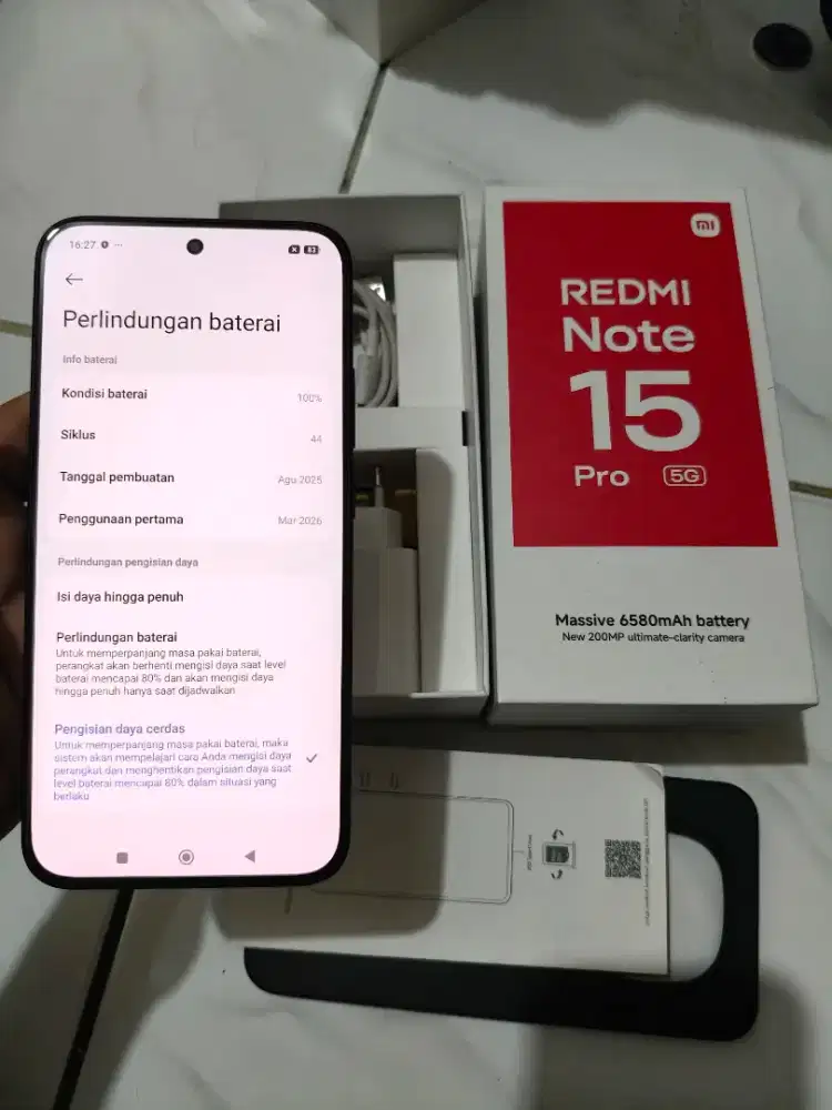 Redmi note 15 pro 5g 
Ram 8/256