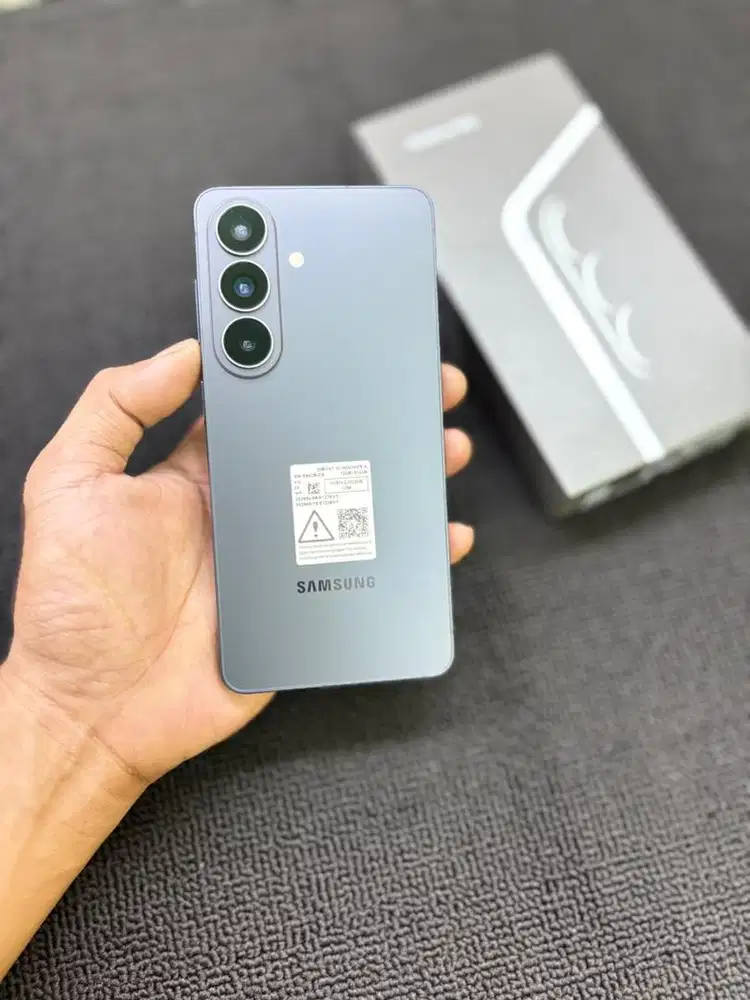 Samsung S26 12/512GB Sein
