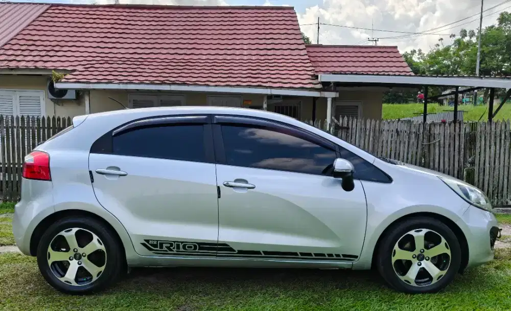 All New Kia Rio 2014 Manual Silver